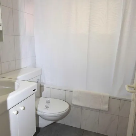 Apartment Center - Crown 13 Zurich