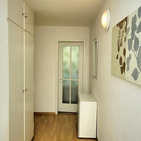 Center - Crown 13 Apartment