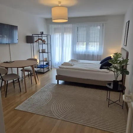 Apartment Center - Crown 13