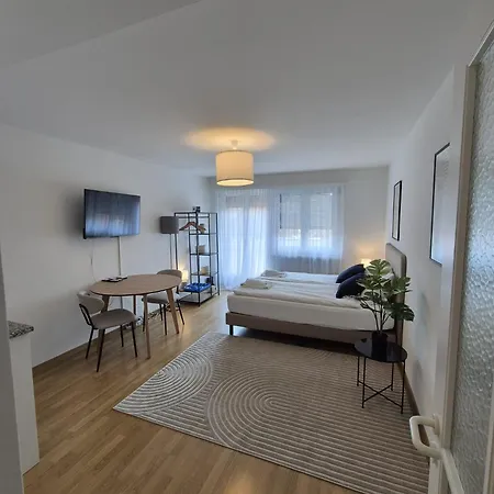 Center - Crown 13 Apartment