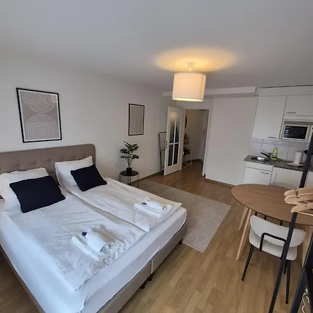 Apartment Center - Crown 13 *