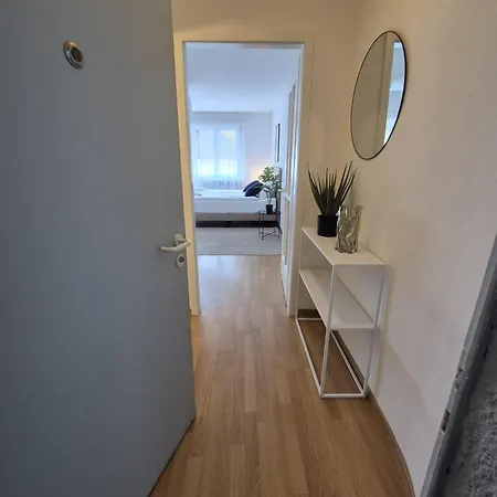 Apartment Center - Crown 13 Zurich